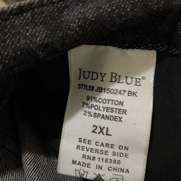 Judy Blue High-Rise Black Denim Shorts - Picture 8 of 11